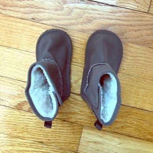 Baby Gap (Ugg style) boots